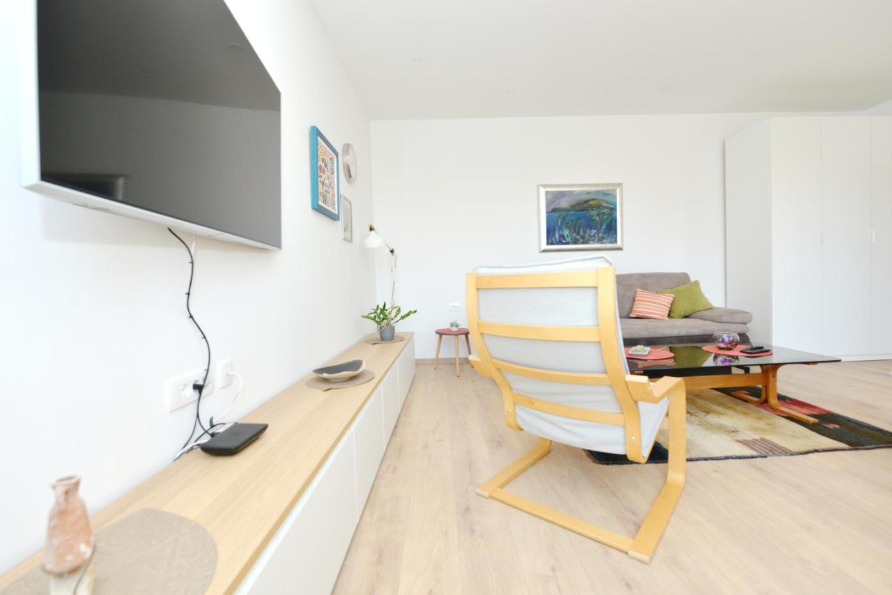 Apartman Junona - Poluotok Na Dlanu زادار المظهر الخارجي الصورة