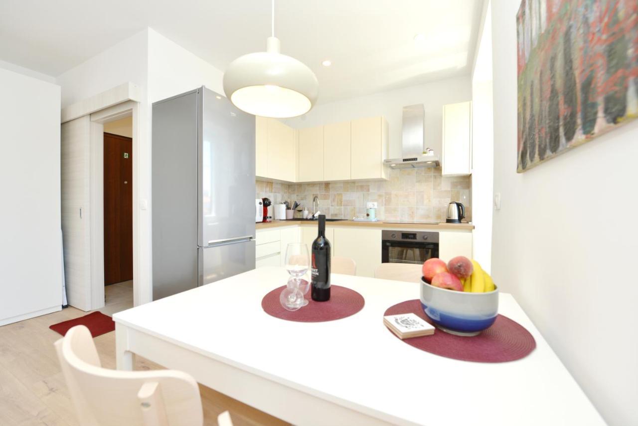 Apartman Junona - Poluotok Na Dlanu زادار المظهر الخارجي الصورة